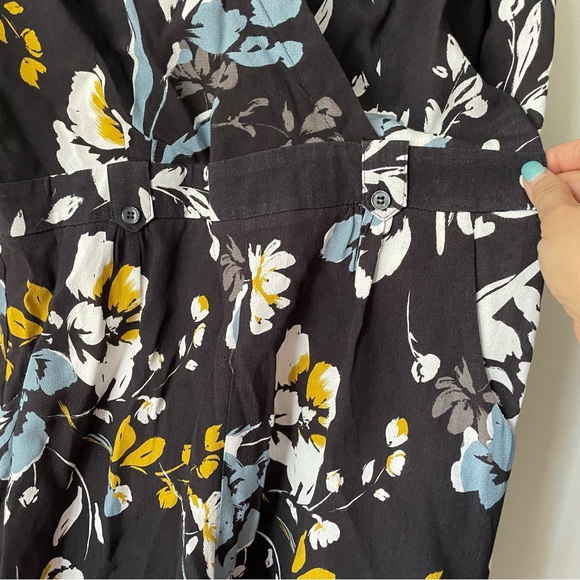 Yumi Kim Liz Black Floral Romper - Picture 6 of 7
